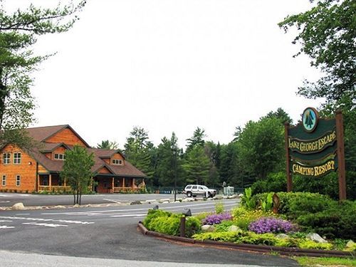 Lake George Escape - Campground Warrensburg Exteriör bild