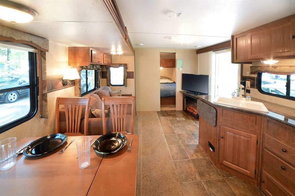 Lake George Escape - Campground Warrensburg Exteriör bild