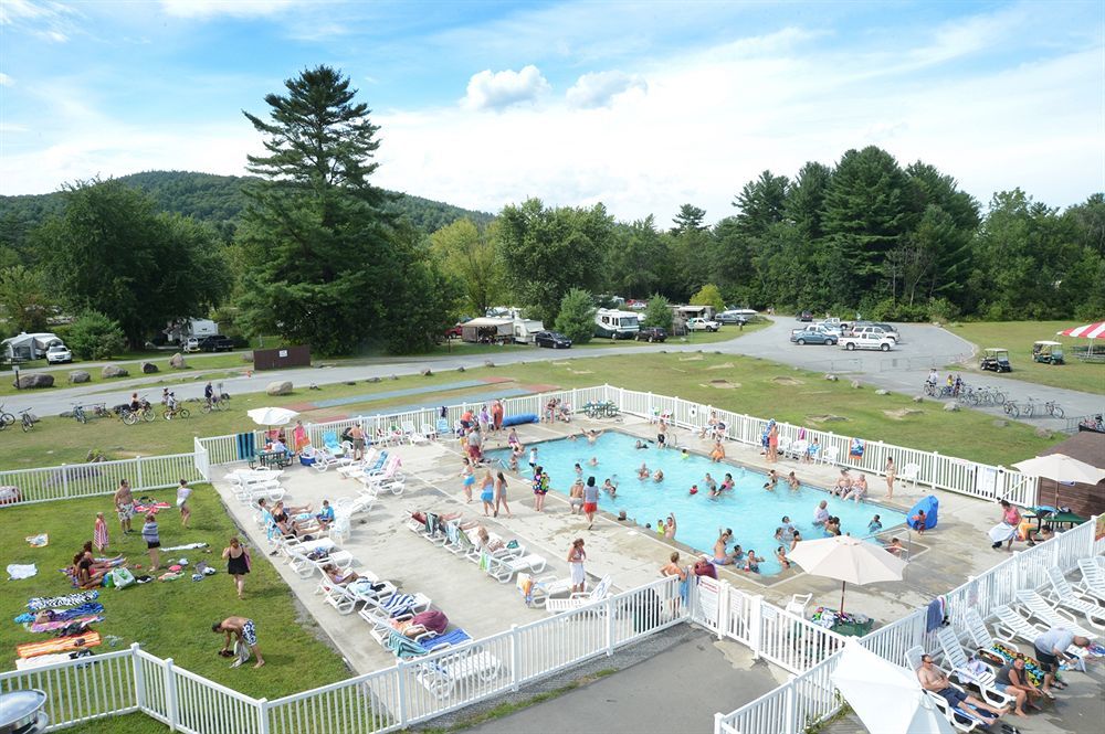 Lake George Escape - Campground Warrensburg Exteriör bild
