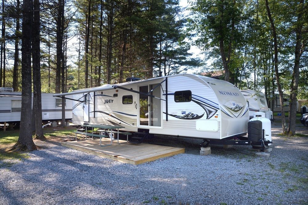 Lake George Escape - Campground Warrensburg Exteriör bild