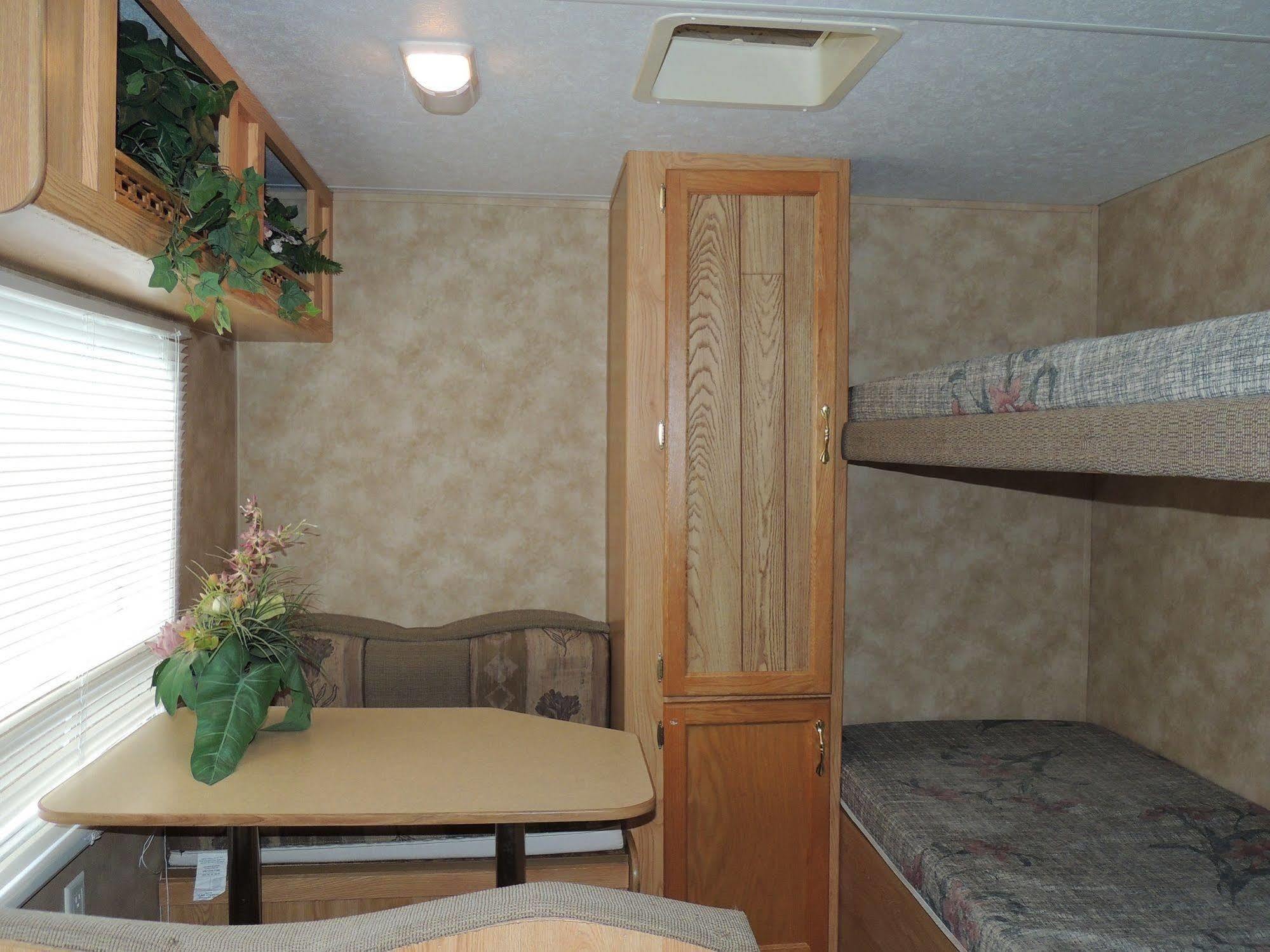 Lake George Escape - Campground Warrensburg Exteriör bild