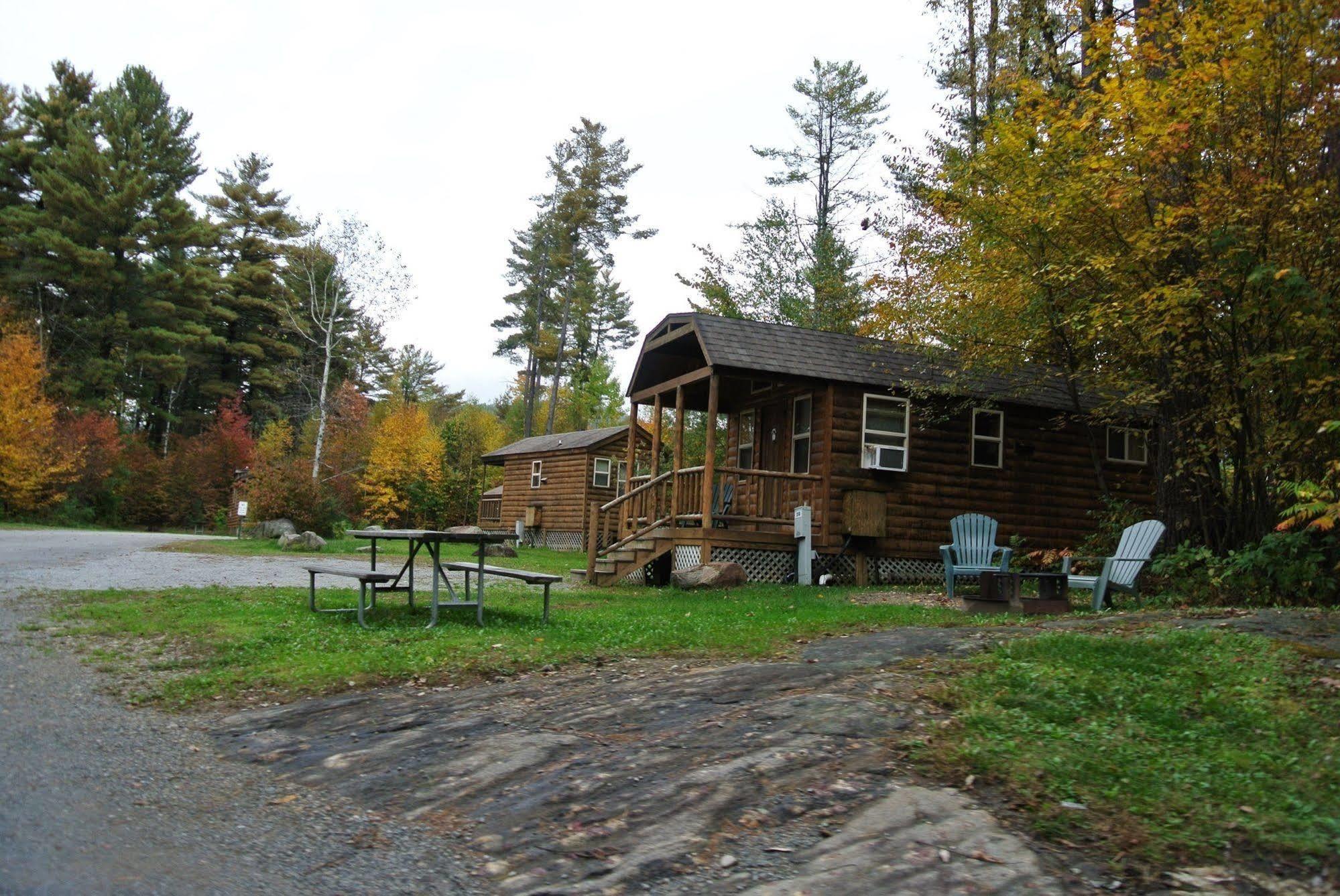 Lake George Escape - Campground Warrensburg Exteriör bild