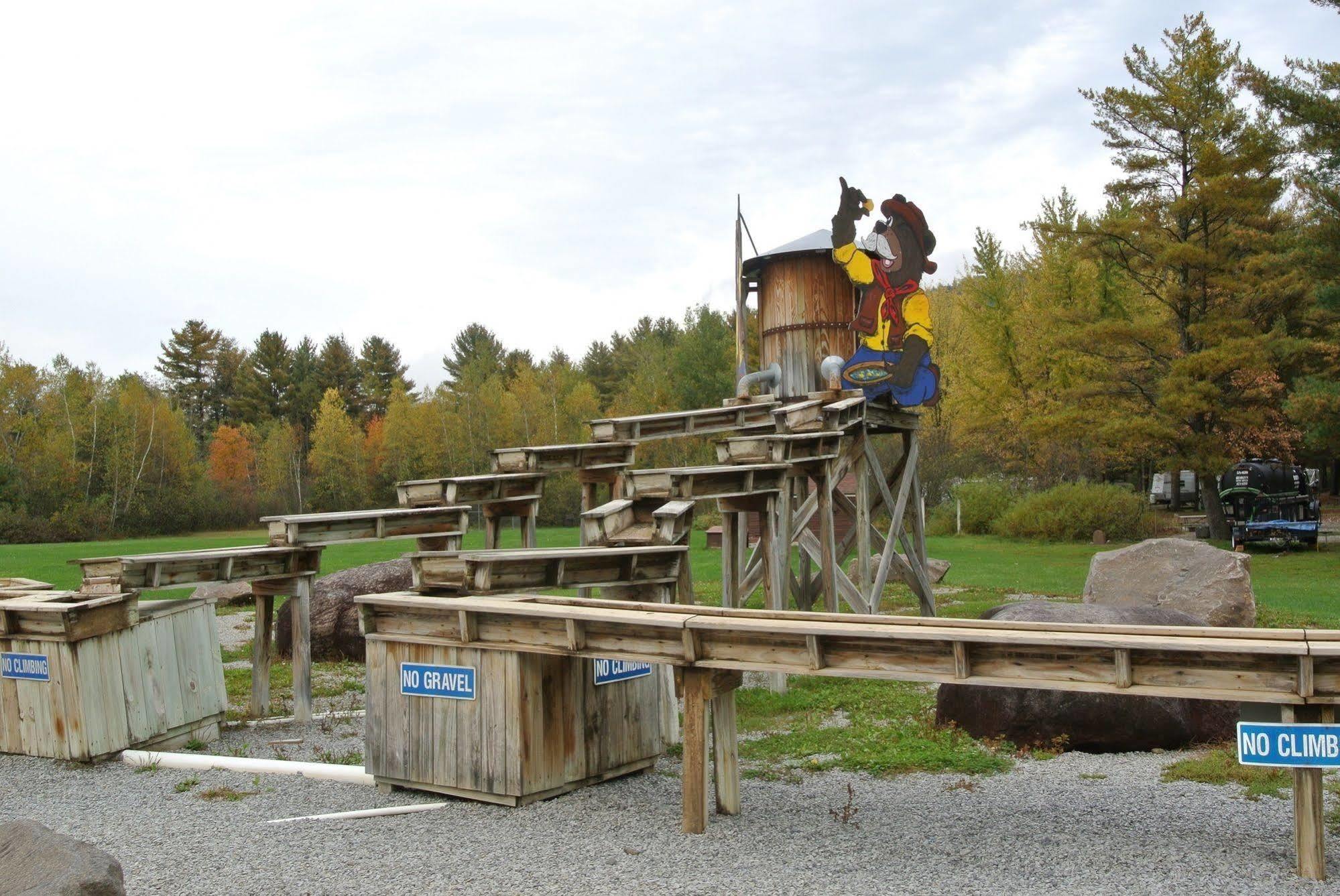 Lake George Escape - Campground Warrensburg Exteriör bild